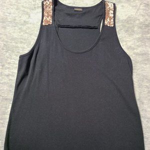Black and gold tank